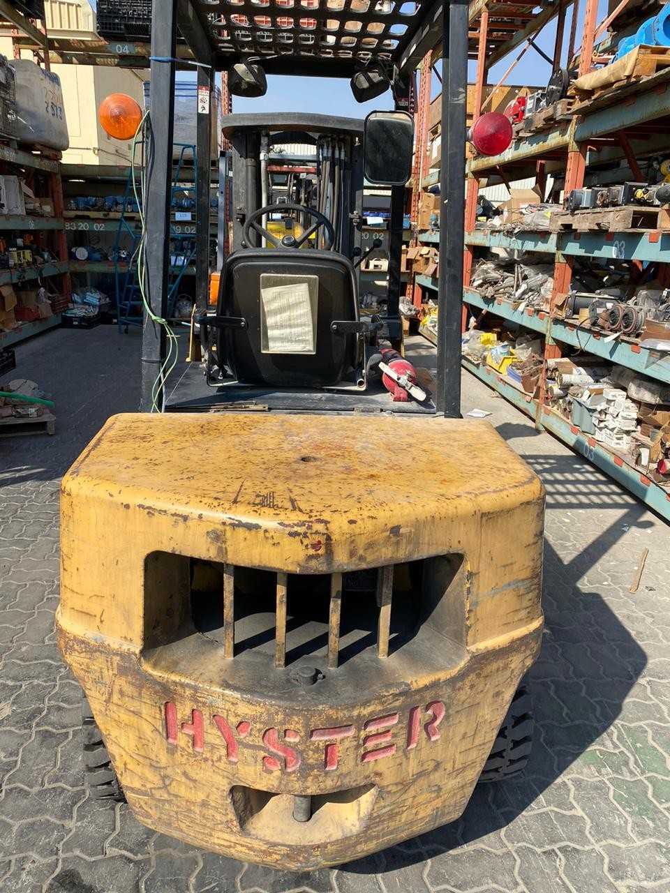 LOT OF 1 HYSTER FORK LIFTER - FORKLIFTS