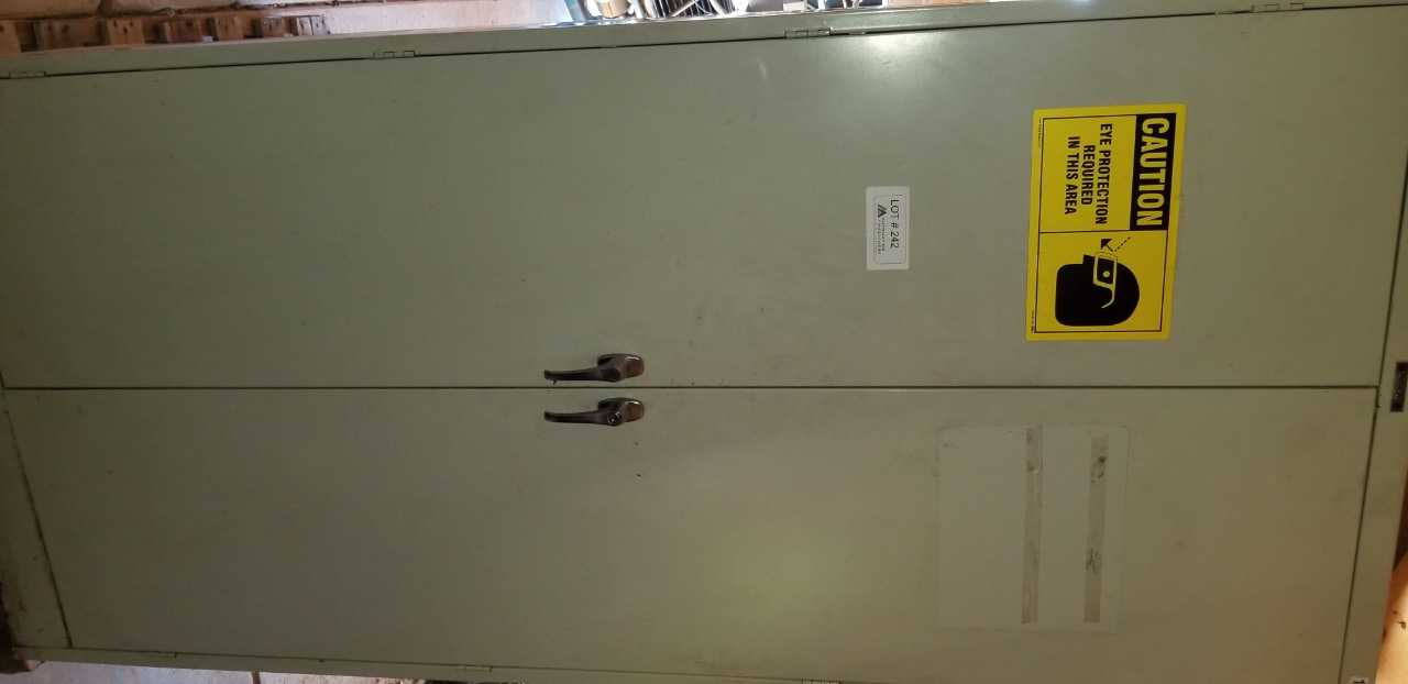 Tennsco Supply Cabinet All Contents Included - TOOL STORAGE Tennsco Supply Cabinet All Contents Included - TOOL STORAGE
