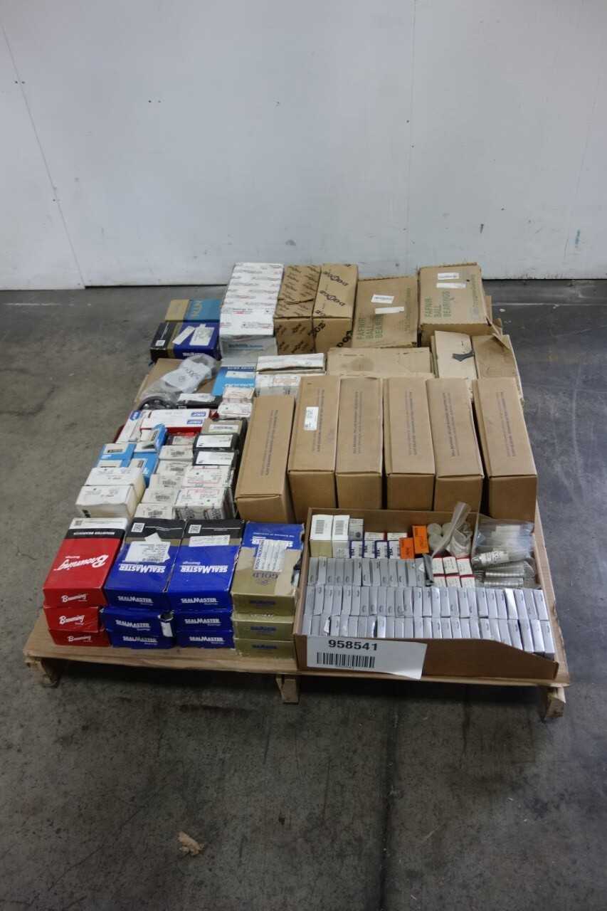 1 PALLET OF ASSORTED BEARINGS AND BEARING ACCESSORIES - BEARINGS