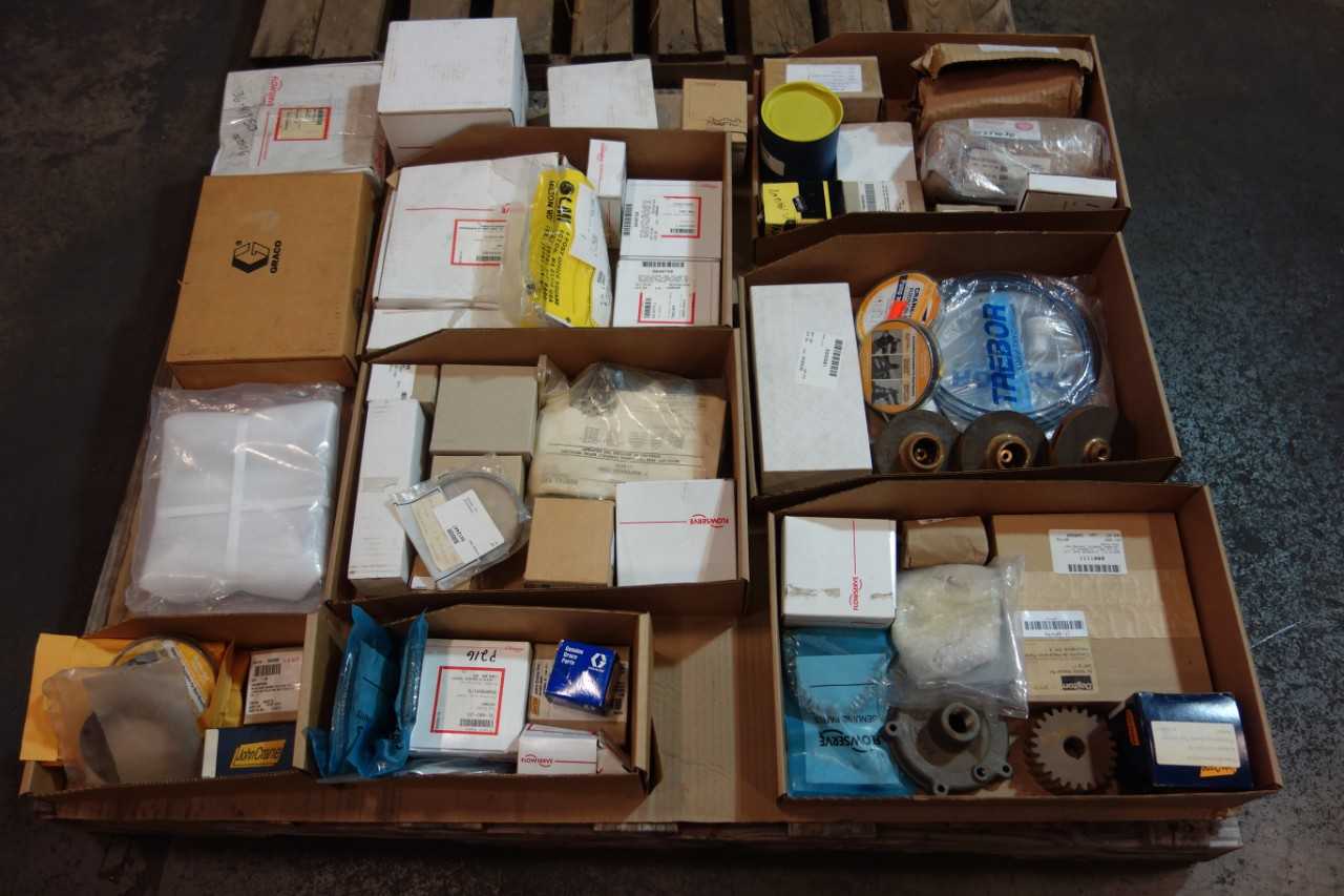 2 PALLETS OF ASSORTED PUMP PARTS ANACCESSORIES, CENTRIFUGAL PUMP- JOHN CRANE, GUSHER - CENTRIFUGAL PUMP