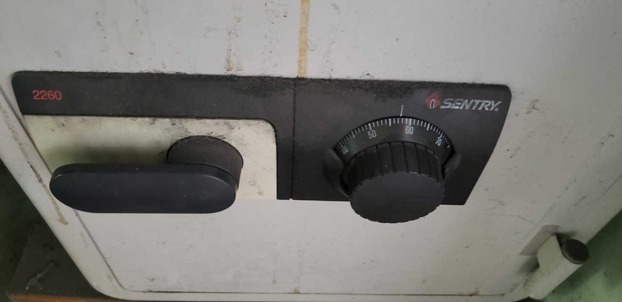 Sentry 2260 Combination Safe - TOOL STORAGE