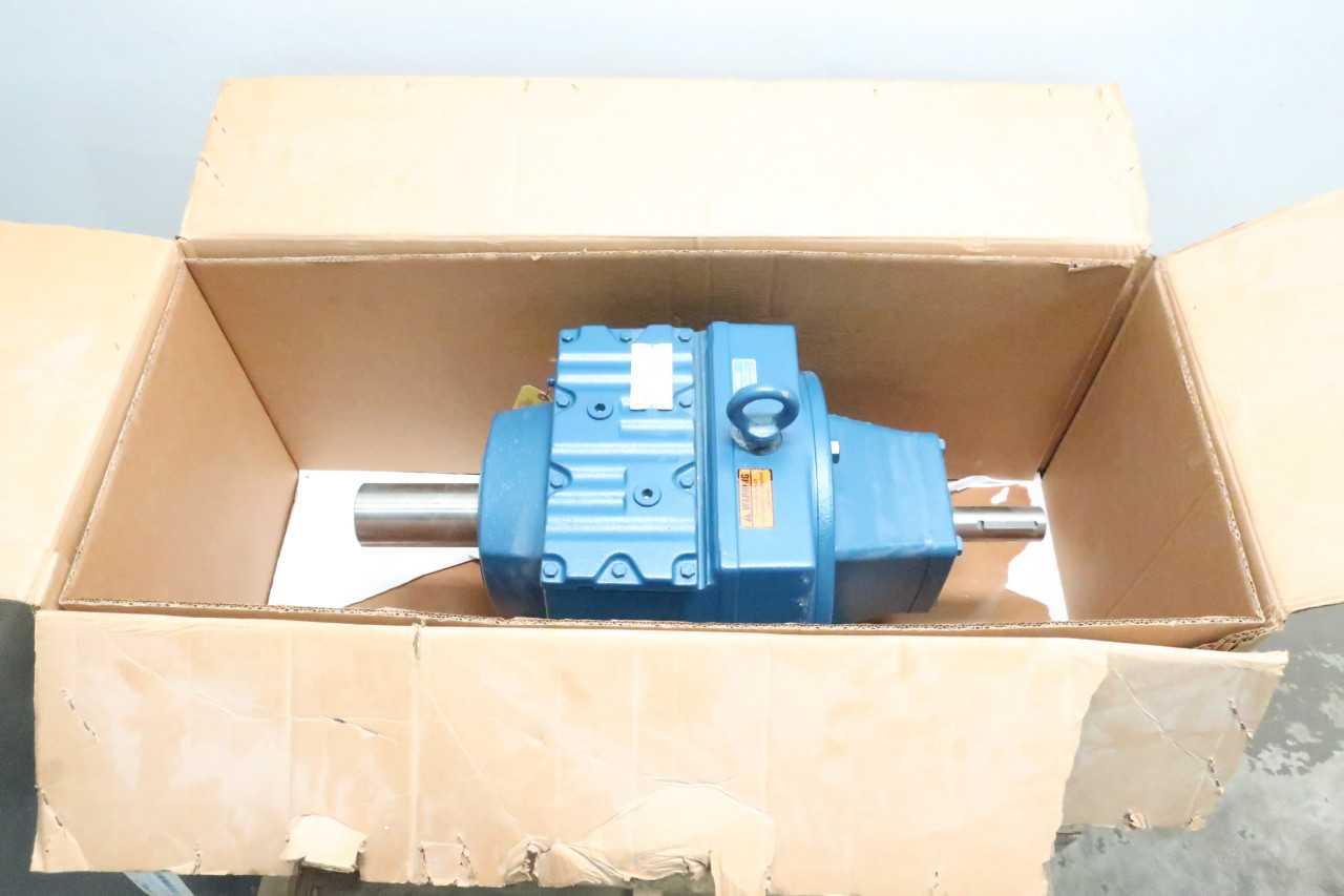 SEW EURODRIVE R107AD5 M1 11.59:1 INLINE GEAR REDUCER - GEAR REDUCERS