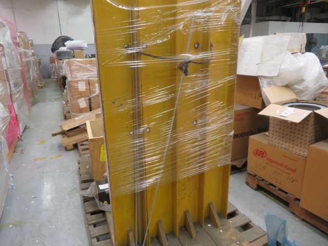 Metal Stands, Lot - MISCELLANEOUS