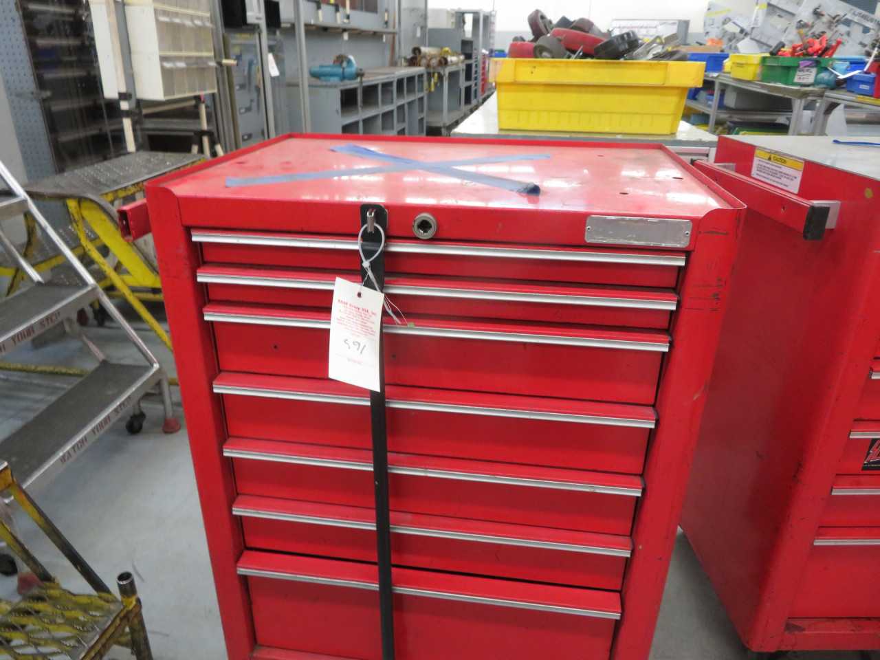 7 Drawer Tool Box Snap On - MISCELLANEOUS