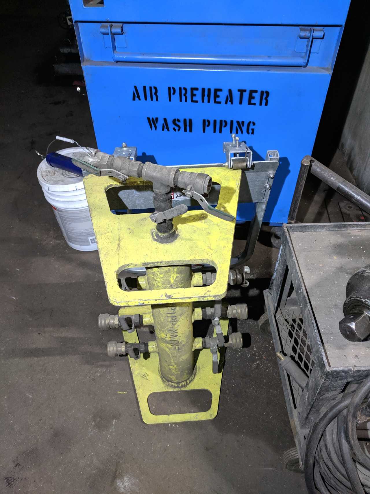 INGERSOLL RAND PNEUMATIC IMPACT HAMMER WITH CART - PNEUMATIC POWER TOOL