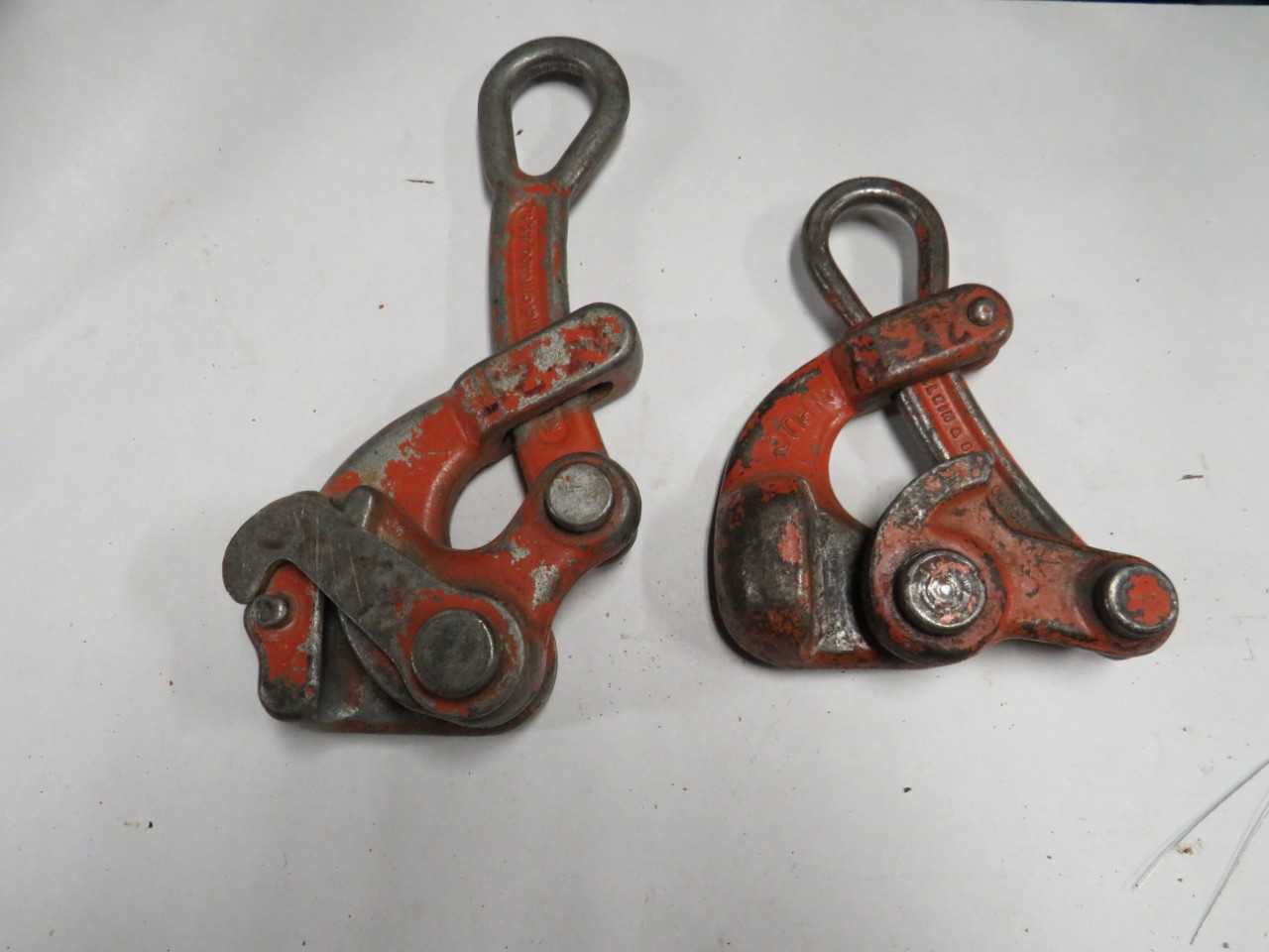LOT OF 2 KLEIN HAVEN'S GRIP / BULLDOG WIRE PULLING GRIP - ELECTRIC POWER TOOLS
