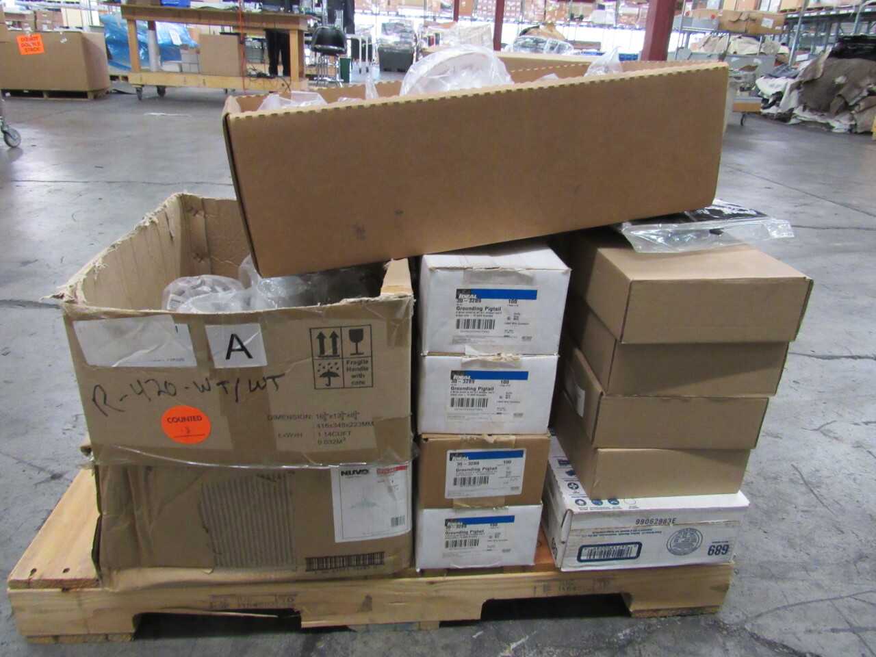 Pallet of 210x Assorted Electric Fans, Neutral/Ground, Lights, Electrical Conduit Fittings & More - ELECTRICAL COMPONENTS