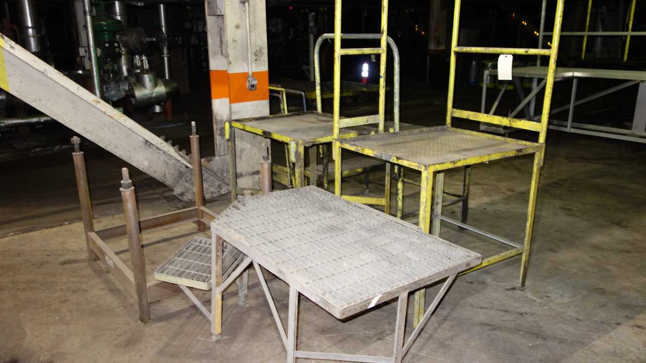ASSORTED WORK PLATFORMS AND HAND RAILS - MISCELLANEOUS