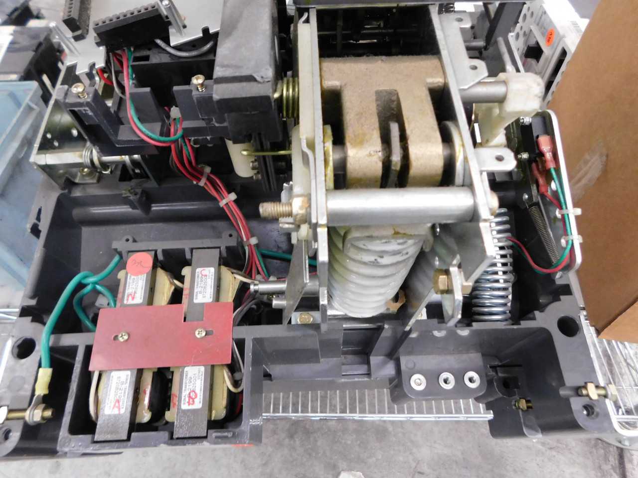 Lot of Quantity 1x SBS6123HEA12CQNMNN4Y 1200A Magnum SB Circuit Breaker Core - CIRCUIT BREAKERS