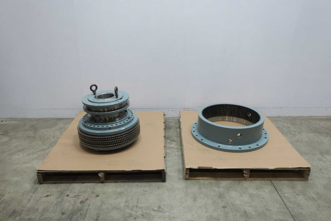 GEAR COUPLING ASSEMBLY - GEAR REDUCERS GEAR COUPLING ASSEMBLY - GEAR REDUCERS