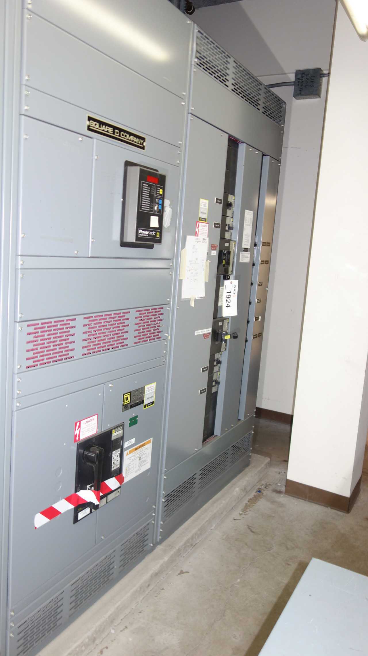 2X VERTICAL SECTIONS OF SQUARE D I-LIMITER BREAKERS - SWITCHGEAR