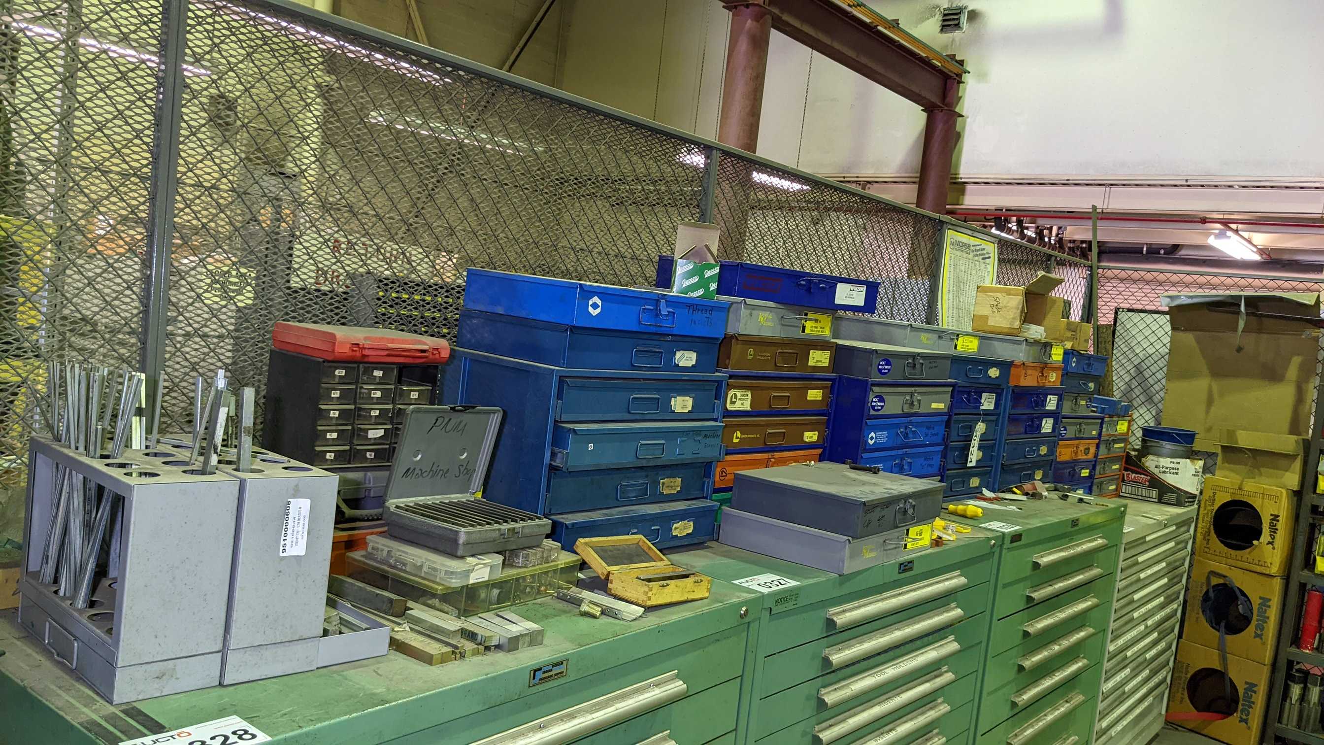 LOT OF 7X 4 DRAWER TOOL CHESTS WITH CONTENTS - WORKHOLDING