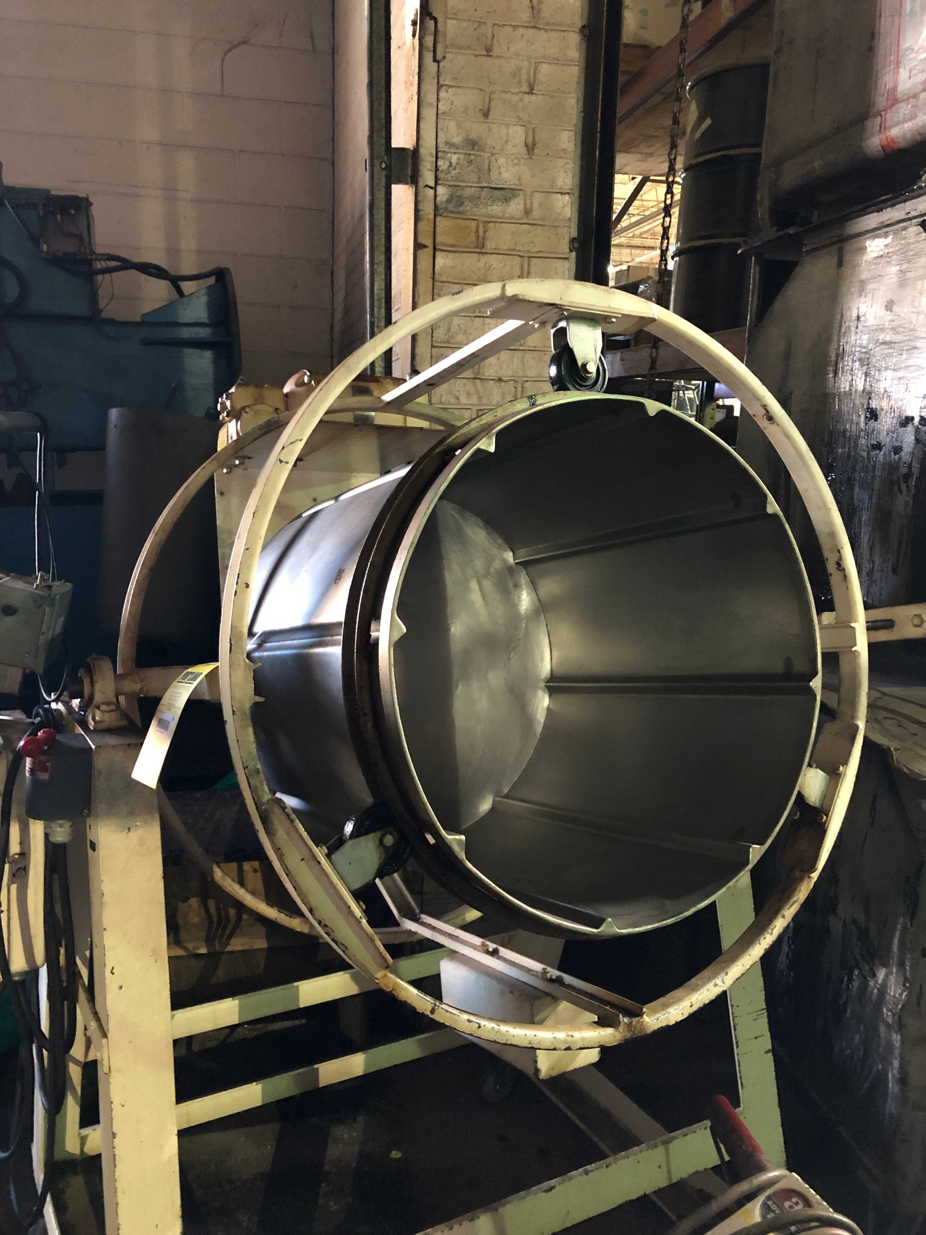 LARGE FOOD MIXER 20 GALLON - PROCESS EQUIPMENT