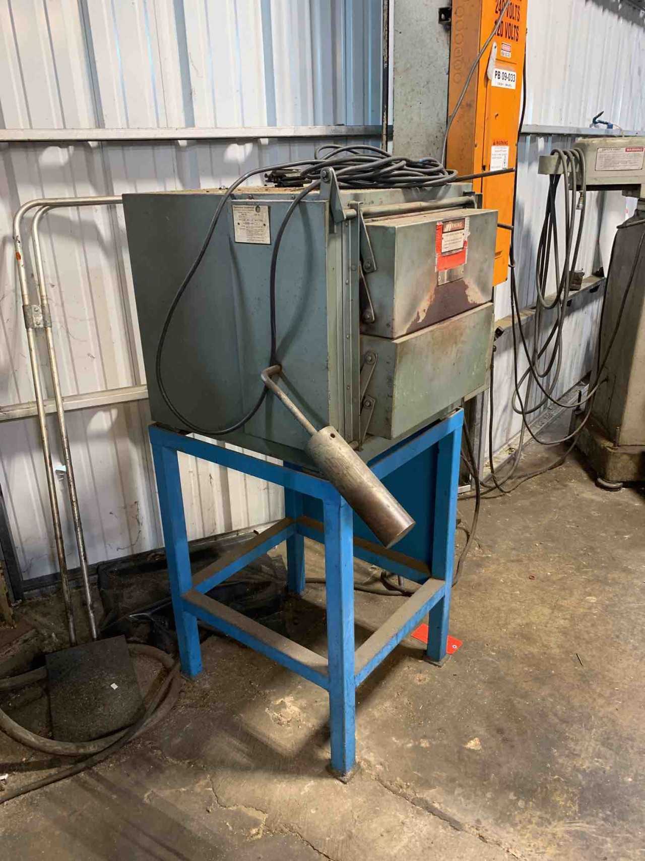 Thermolyne F-A1740-1 Heavy Duty Muffle Furnace Oven 240V-AC 33amp 7900W