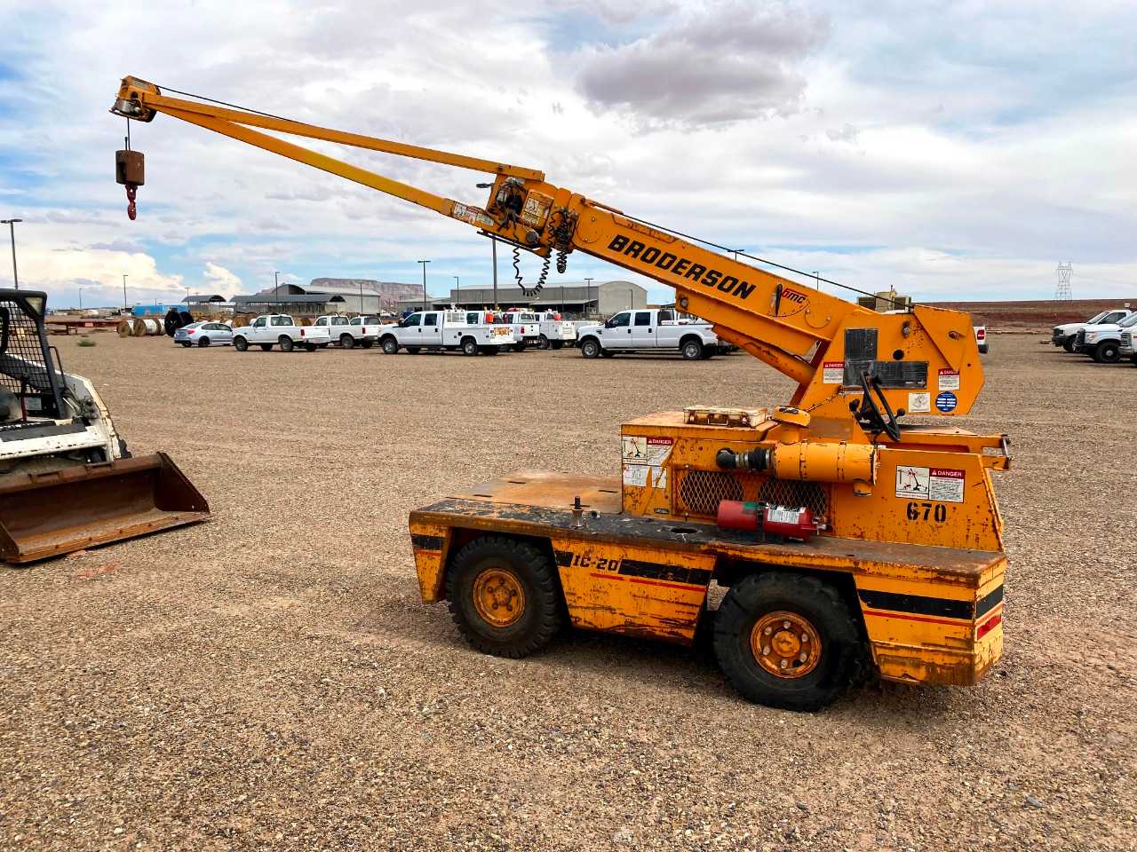 1997 Broderson IC-20-1D 5000LB Carry Deck Crane - CRANES
