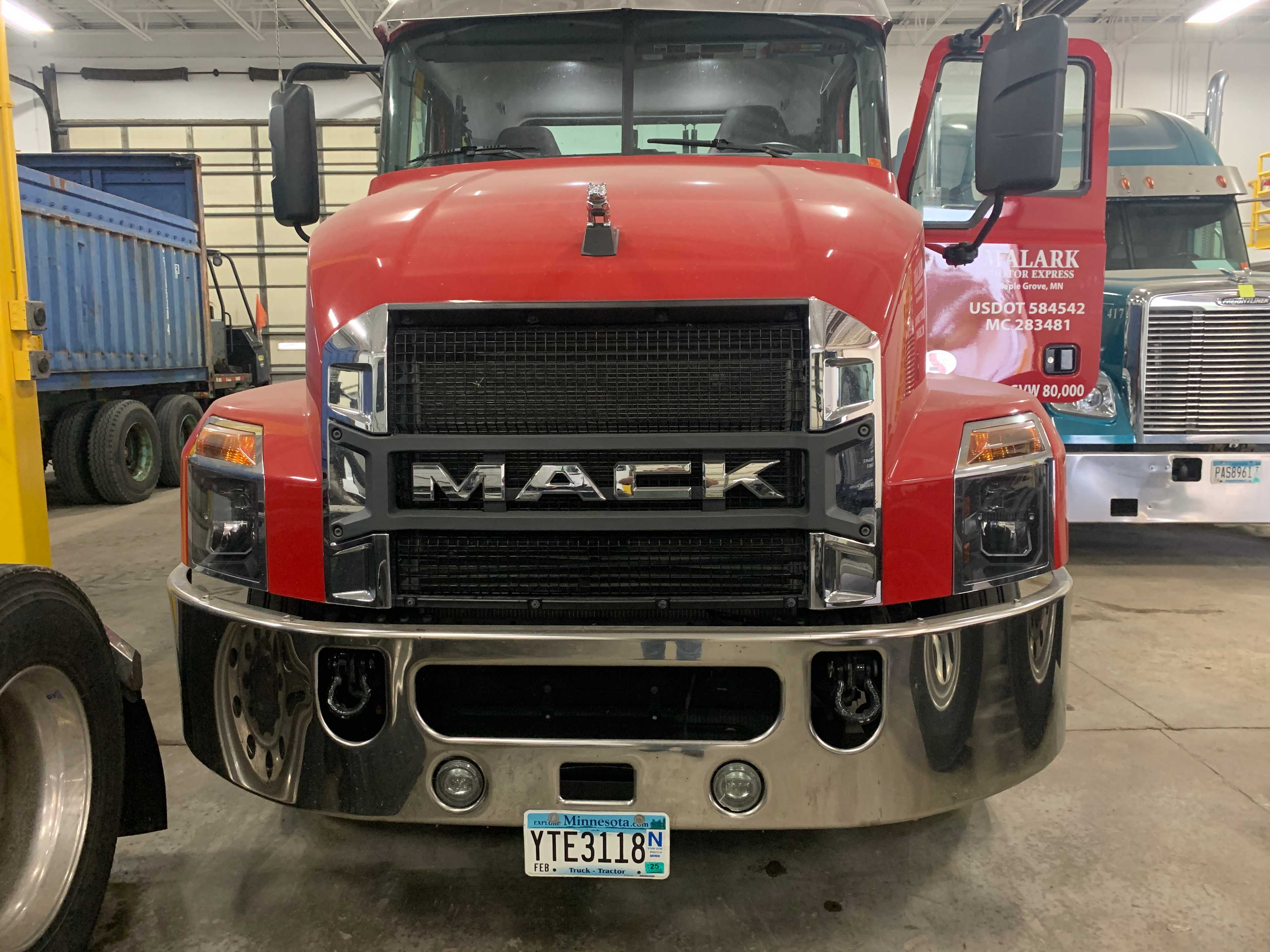 2022 MACK ANTHEM TRACTOR TRUCK - TRACTOR TRUCKS