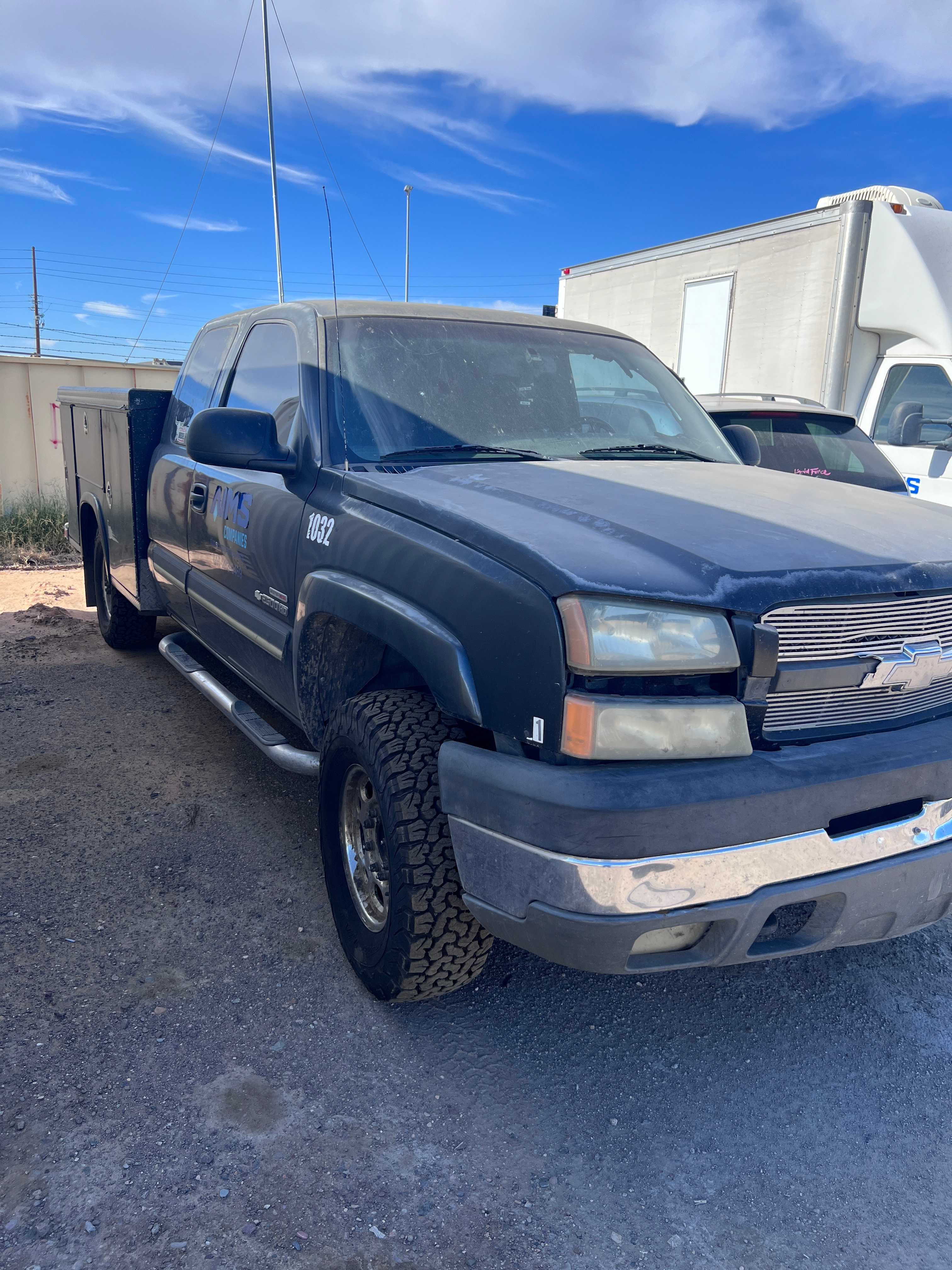 2003 Chevy 2500 service body diesel - HYDRO EXCAVATOR TRUCKS