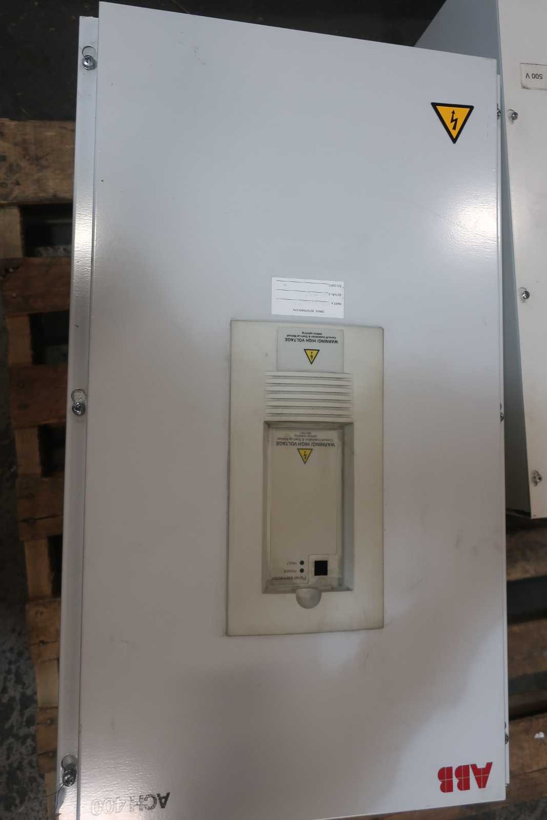 ABB ACH401614032 ACH 400 380-480V-AC 0-250HZ 0-480V-AC 150HP AC VFD DRIVE - MOTOR DRIVES