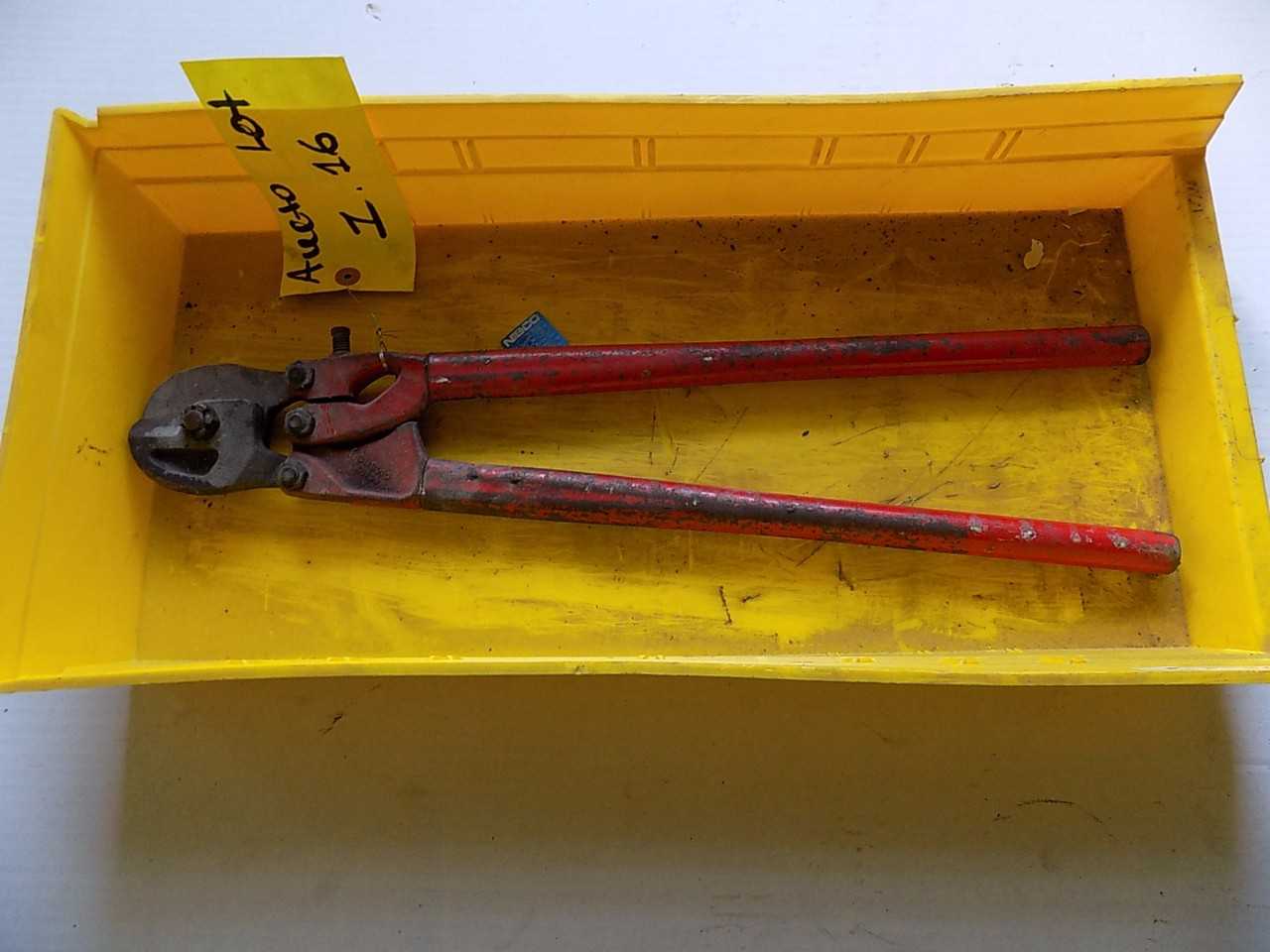 23 INCH BOLT CUTTER - MISCELLANEOUS