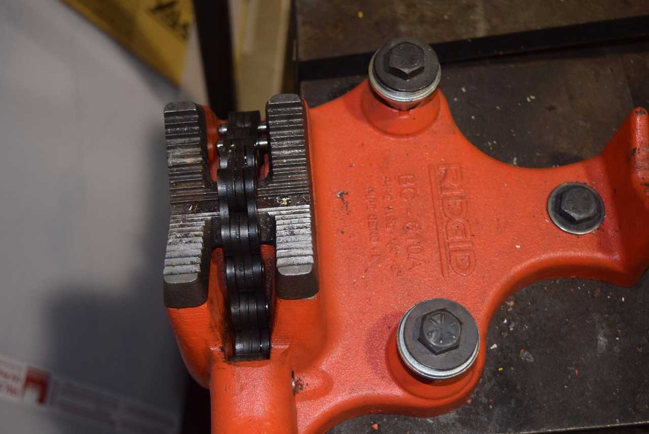 RIGID BC-610A 1/4" - 6" PIPE VISE 1" PIPE BEND WITH TABLE AND C CLAMPS - MISCELLANEOUS