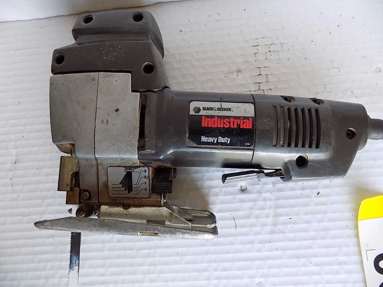 BLACK AND DECKER ORBITAL ACTION JIGSAW - MISCELLANEOUS