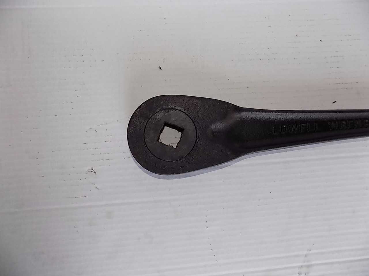 LOWELL SOCKET WRENCH 26 IN - MISCELLANEOUS
