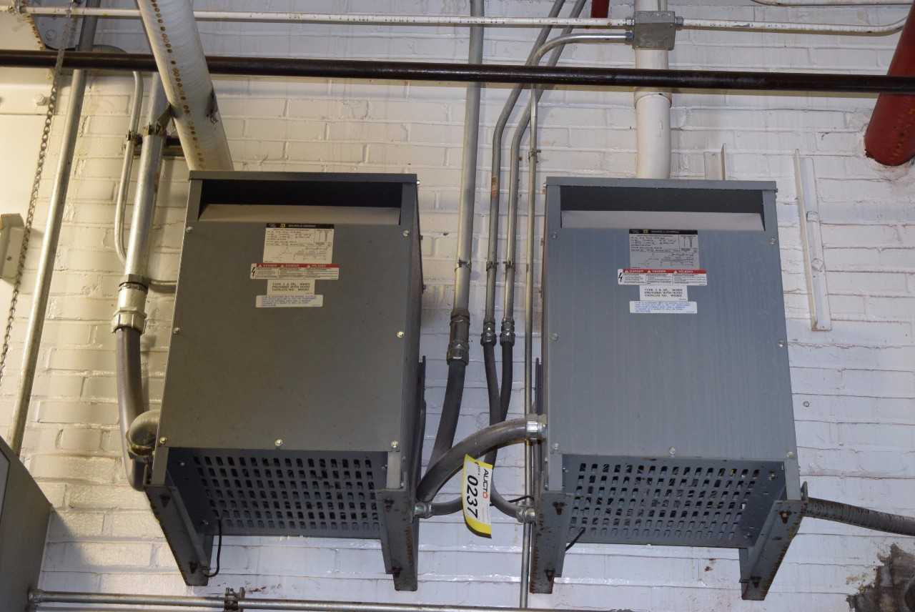 LOT OF 2 SQUARE D 453TH 45 KVA 480 X 120/208 V 3 PH TRANSFORMER - MISCELLANEOUS