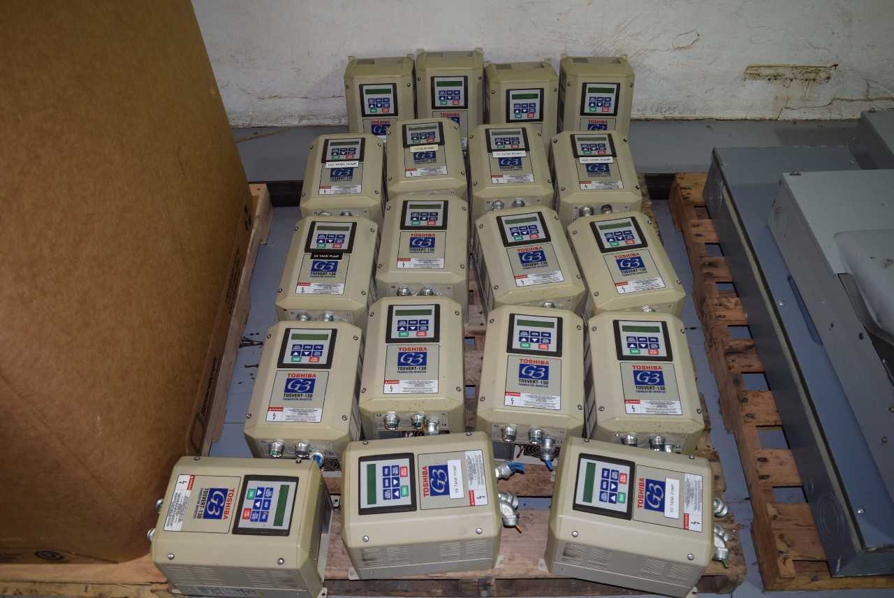 LOT OF 19 TOSHIBA G3 7.5HP 460V-AC MOTOR DRIVE - MISCELLANEOUS