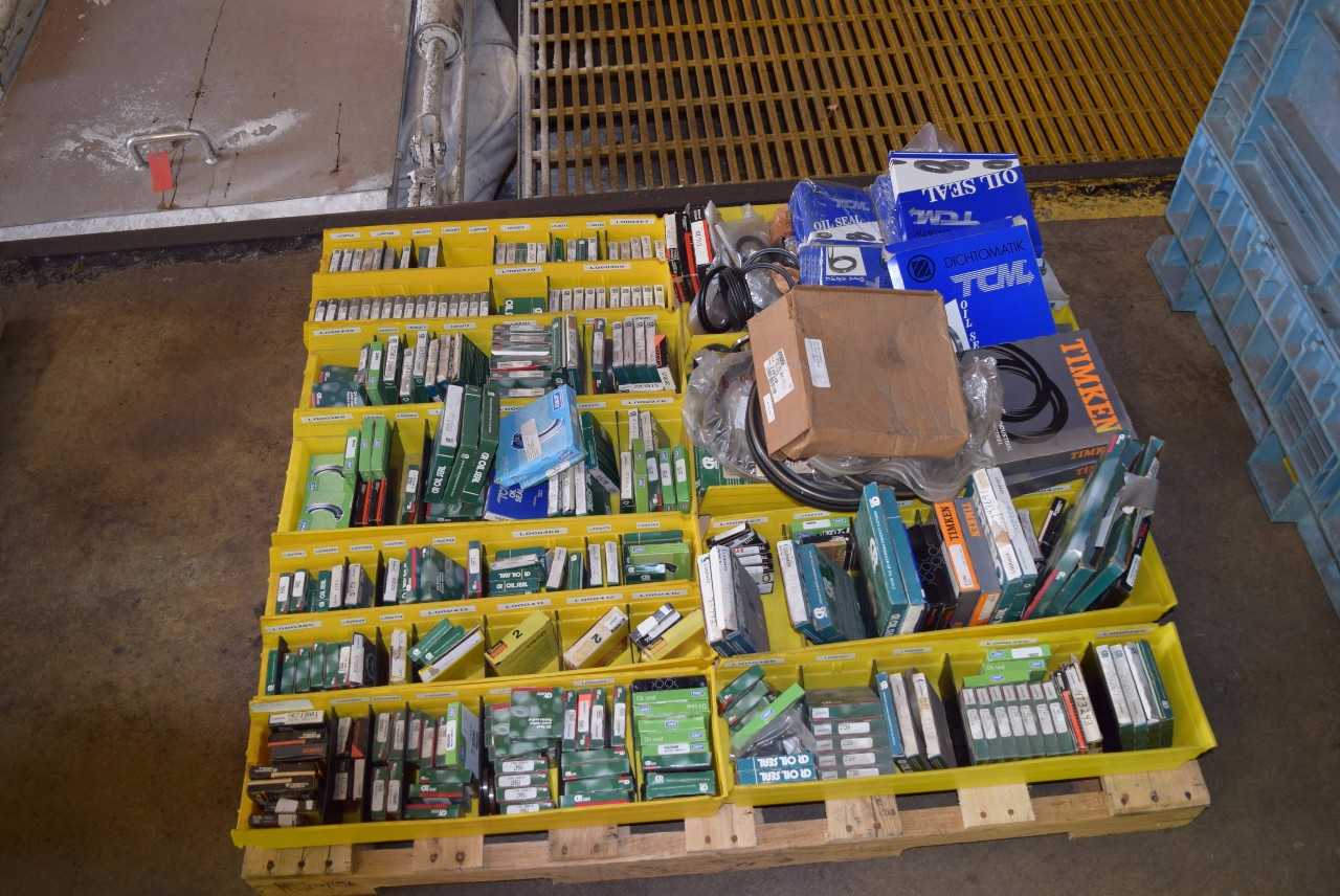 1 PALLET OF OIL SEALS - TIMKEN, SKF, CR - MISCELLANEOUS