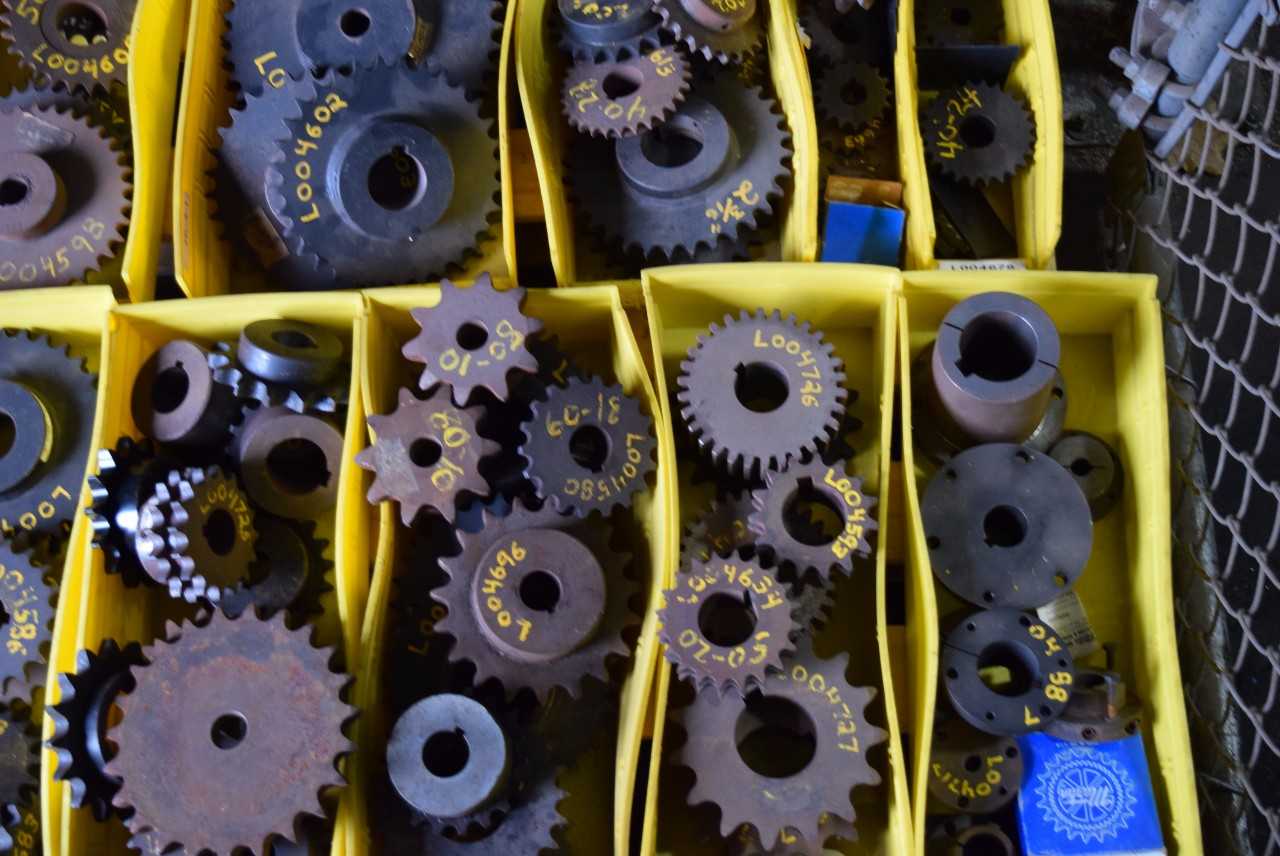 1 PALLET OF POWER TRANSMISSION PARTS - MISCELLANEOUS