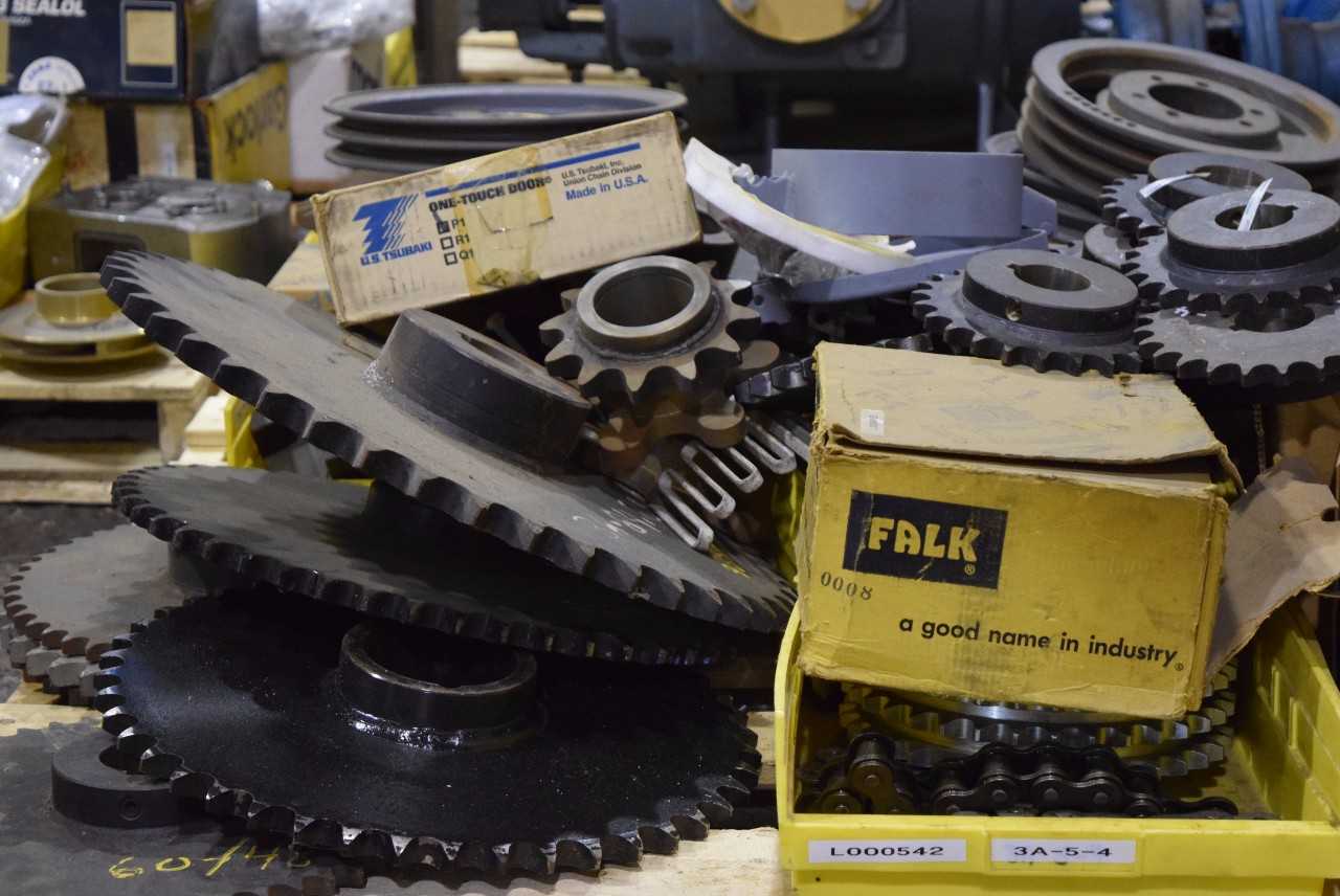 1 PALLET OF POWER TRANSMISSION PARTS - MISCELLANEOUS