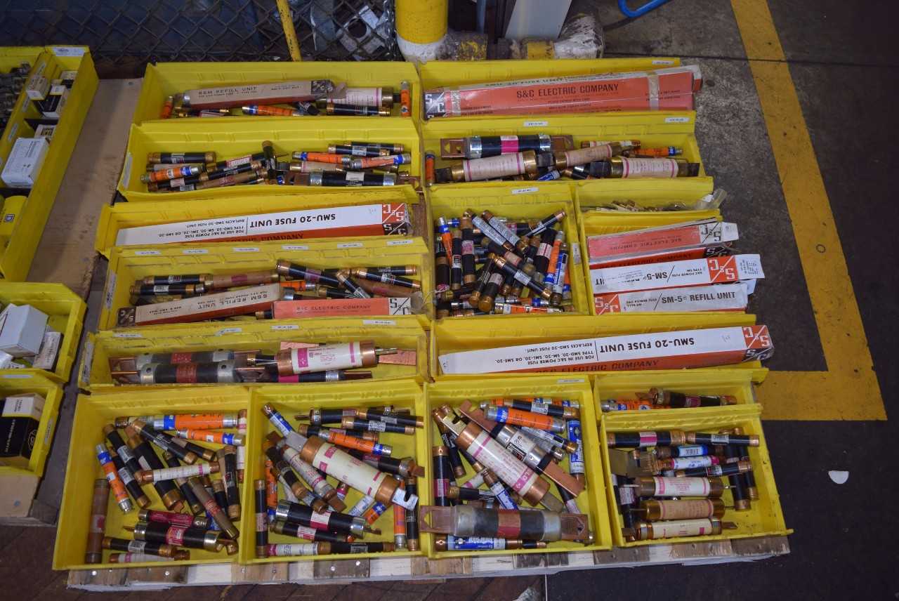 1 PALLET OF ASSORTED FUSES - S&C COMPANY, SHAWMUT, FUSETRON, AMP-TRAP - MISCELLANEOUS