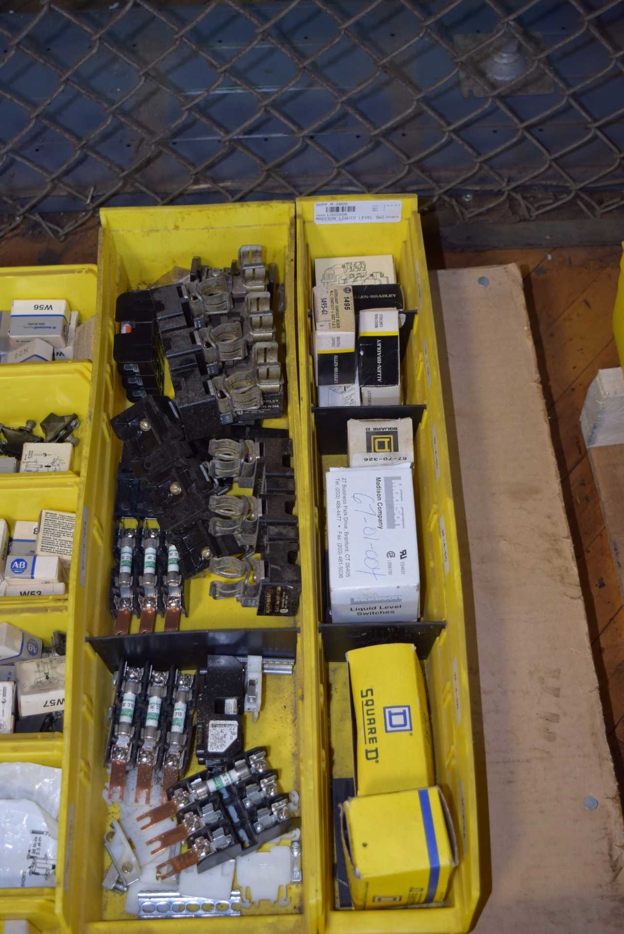 1 PALLET OF ASSORTED ELECTRICAL PARTS - MISCELLANEOUS