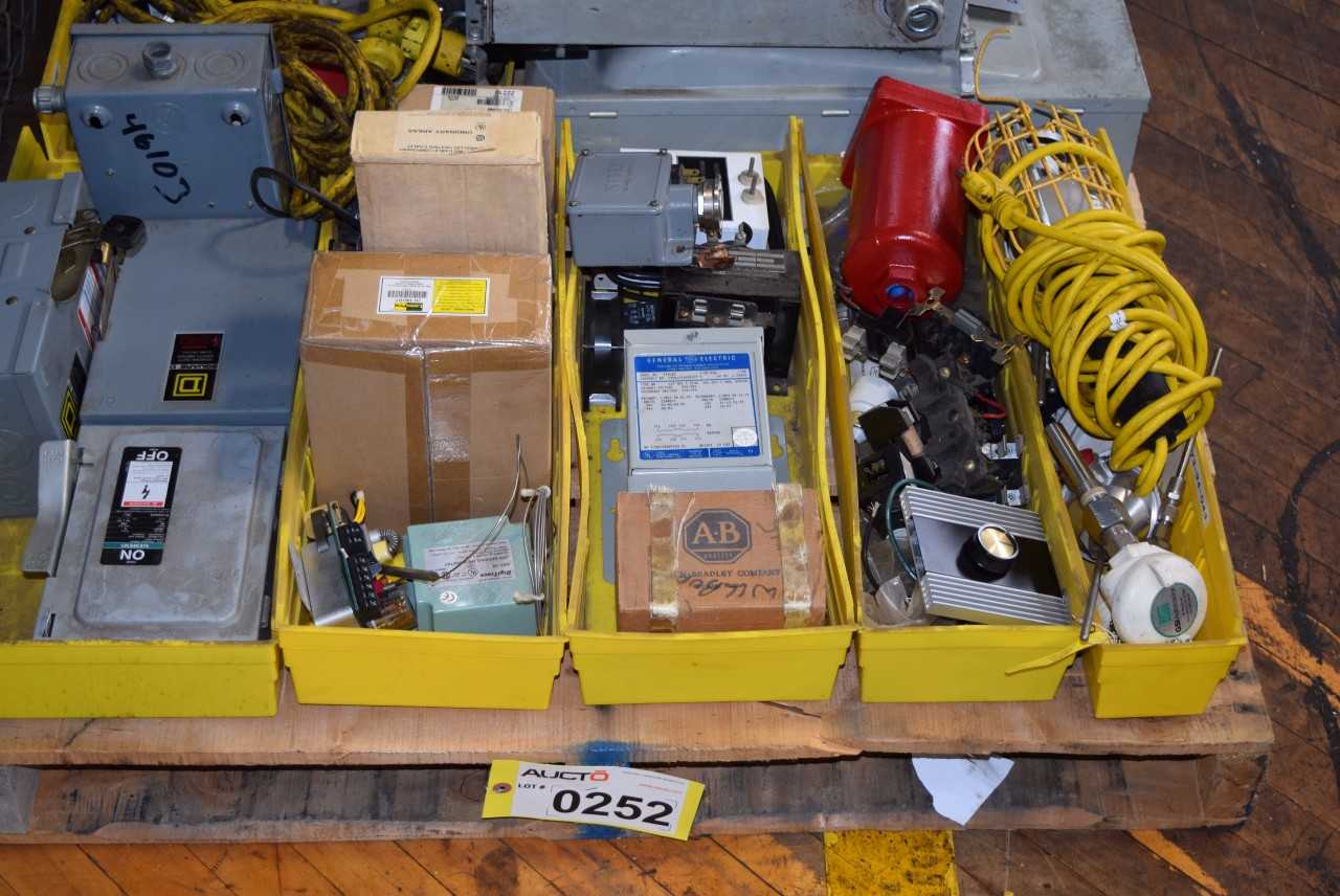 1 PALLET OF ASSORTED ELECTRICAL PARTS - MISCELLANEOUS