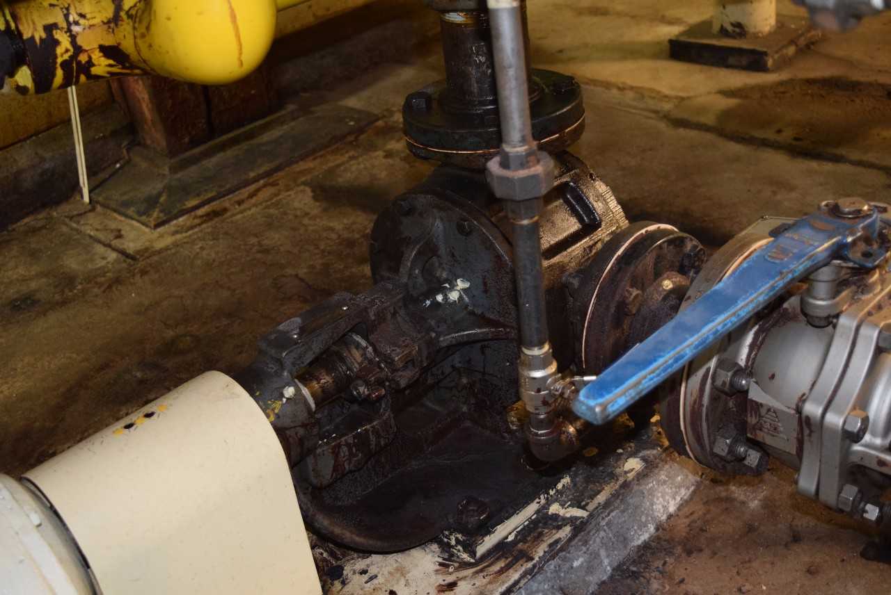 VIKING LL125 GEAR PUMP WITH RELIANCE 7.5 HP MOTOR - MISCELLANEOUS