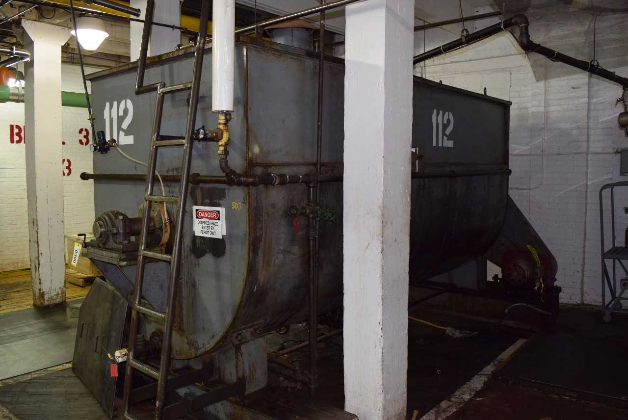 BOTTOM JACKETED STEEL TANK 112 WITH AGITATOR, 10 HP MOTOR, FOOT GEAR REDUCER - MISCELLANEOUS