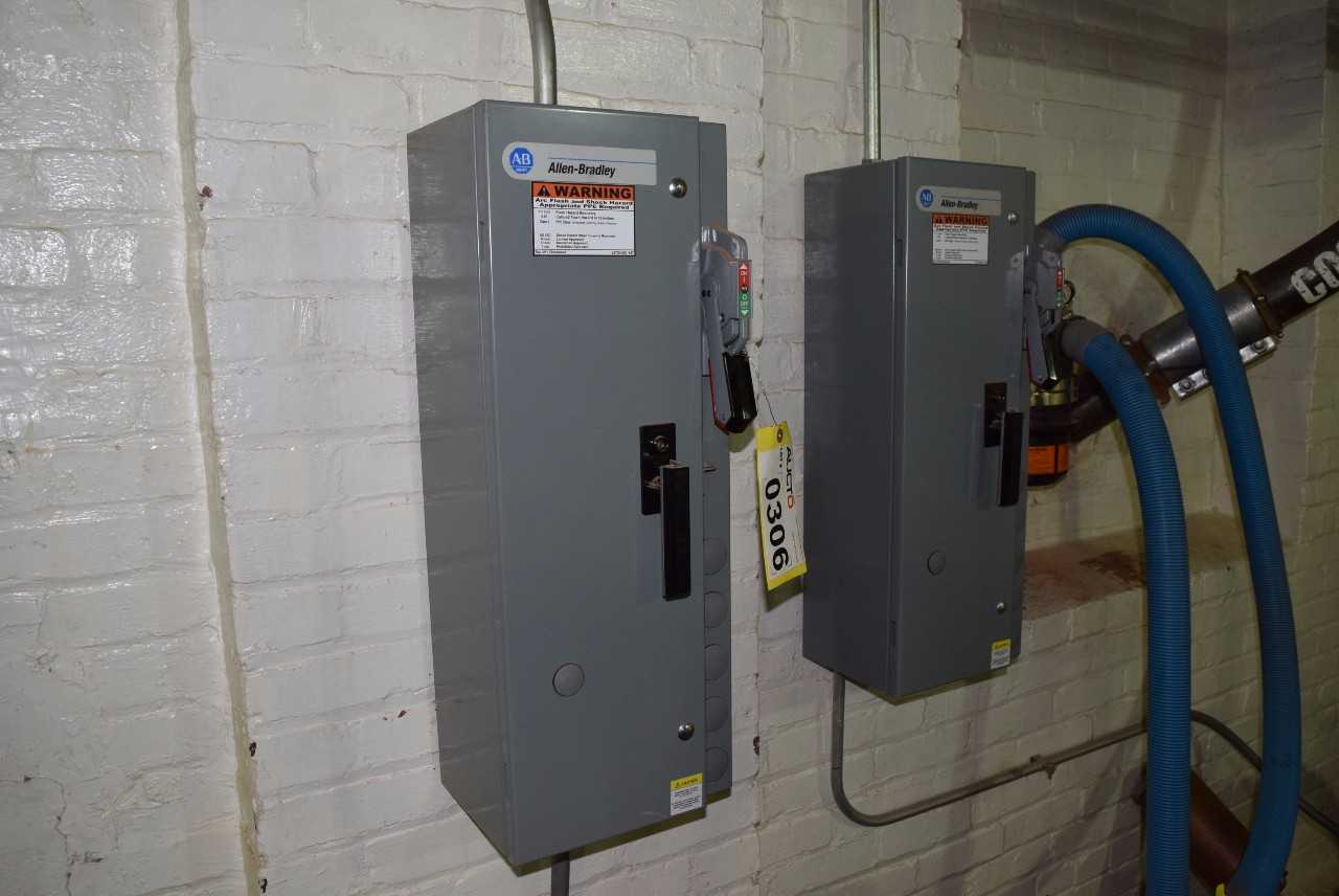 LOT OF 2 ALLEN BRADLEY 509-B0D SIZE 1 COMBINATION STARTERS - MISCELLANEOUS