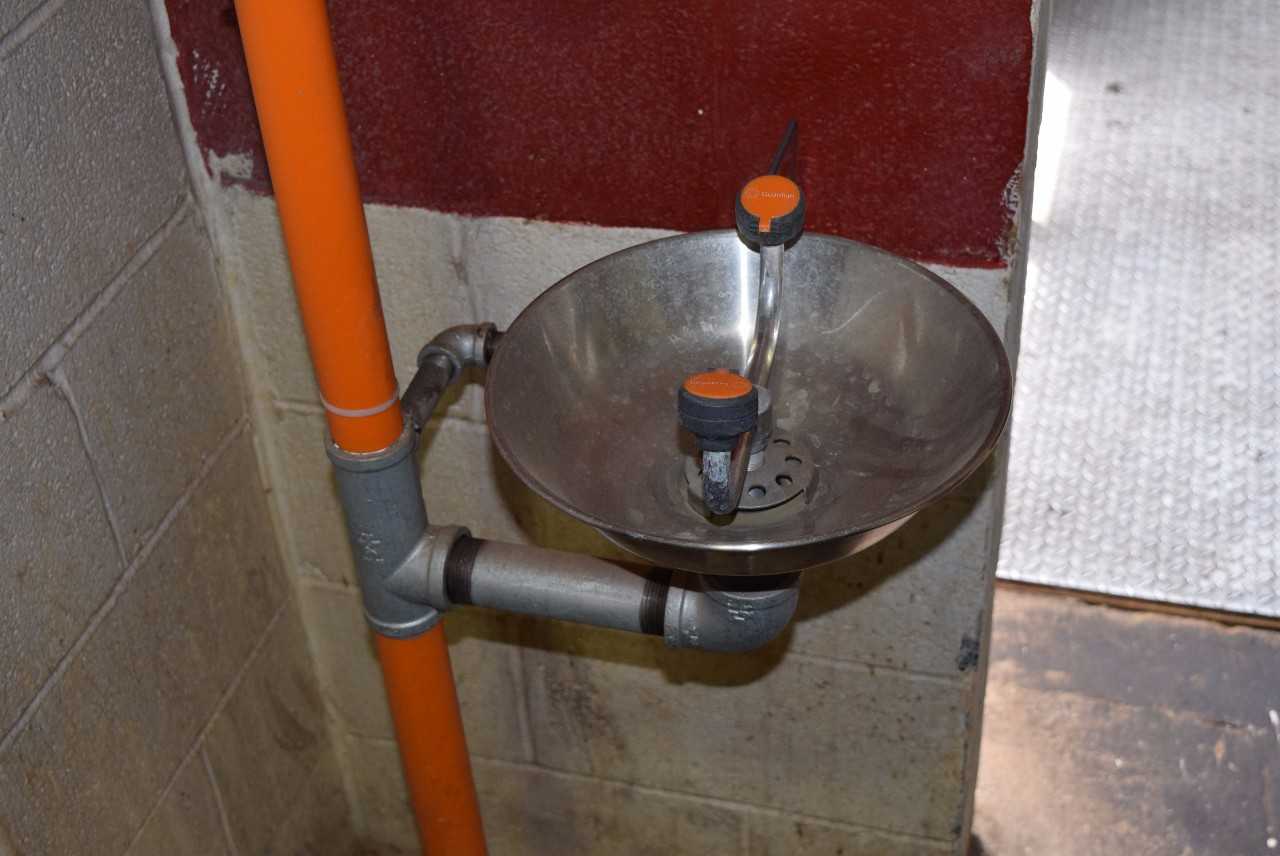 GUARDIAN EMERGENCY SHOWER / EYEWASH STATION - MISCELLANEOUS