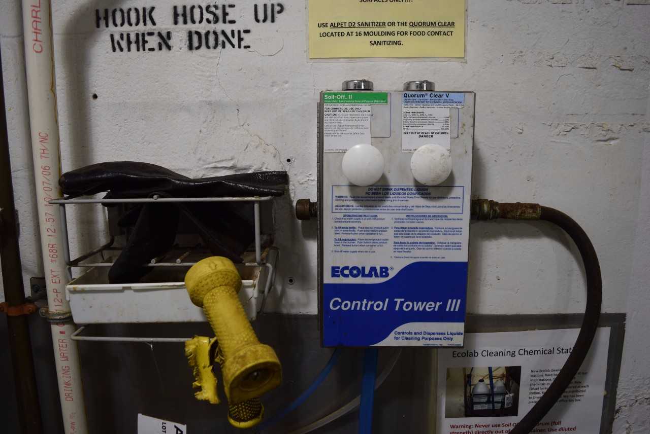ECOLAB CONTROL TOWER 3 WITH CHEMICAL CLEANING STATION - MISCELLANEOUS