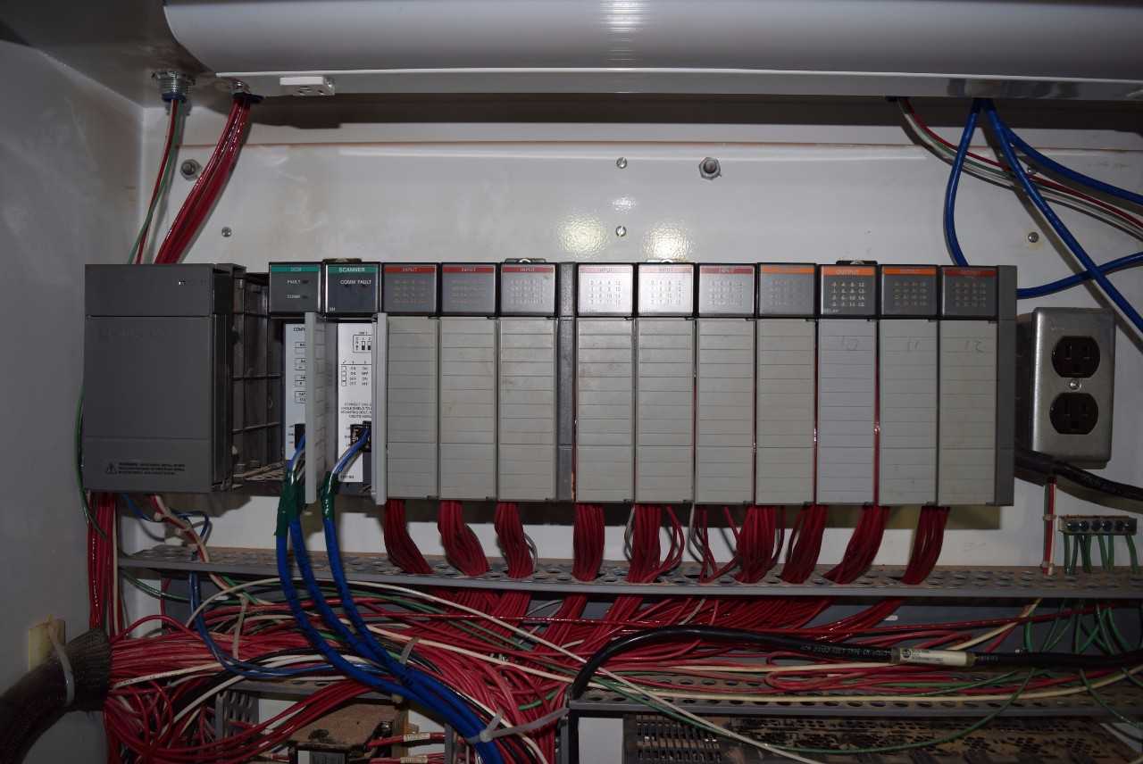 CONTROL CABINET WITH CONTROLS - MISCELLANEOUS