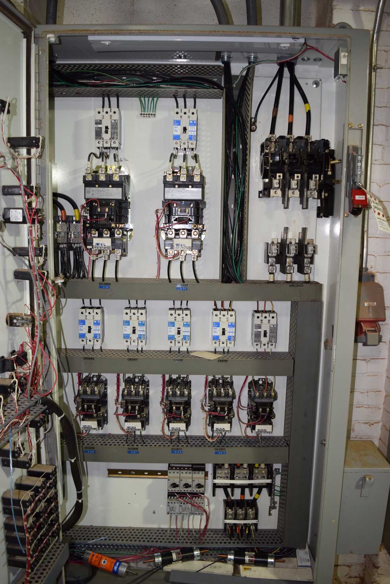 CONTROL CABINET WITH CONTROLS - MISCELLANEOUS