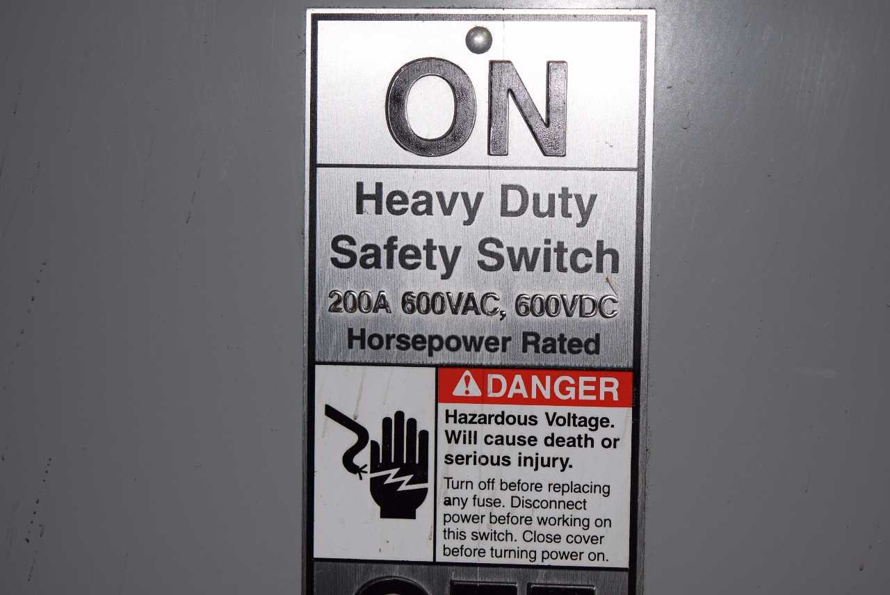 SIEMENS HEAVY DUTY SAFETY SWITCH 200 A 600 VAC, 600 VDC - MISCELLANEOUS