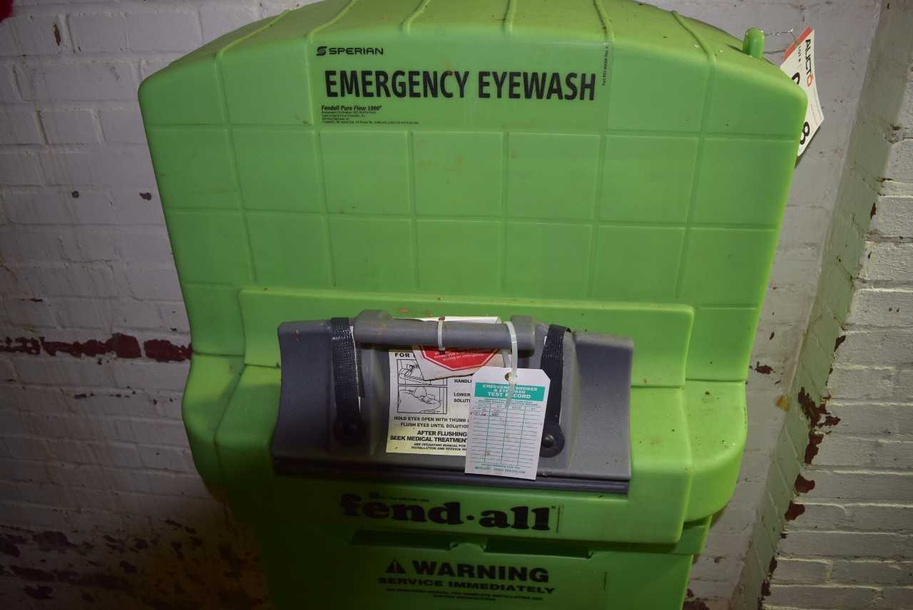 SPERIAN EMERGENCY EYEWASH STATION FENDALL PURE FLOW 1000 - MISCELLANEOUS