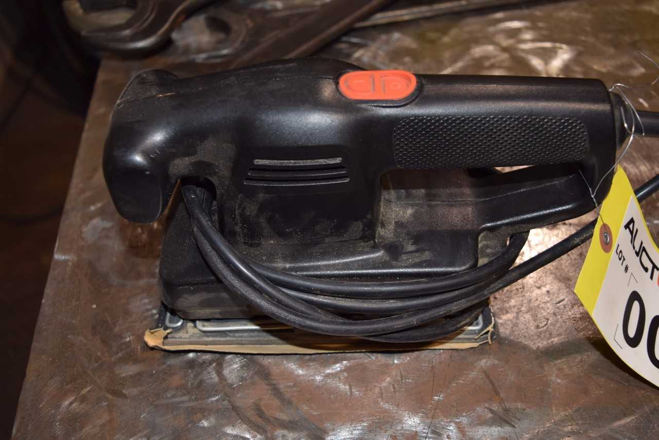 BLACK AND DECKER 7448 TYPE 7 BELT SAW - MISCELLANEOUS