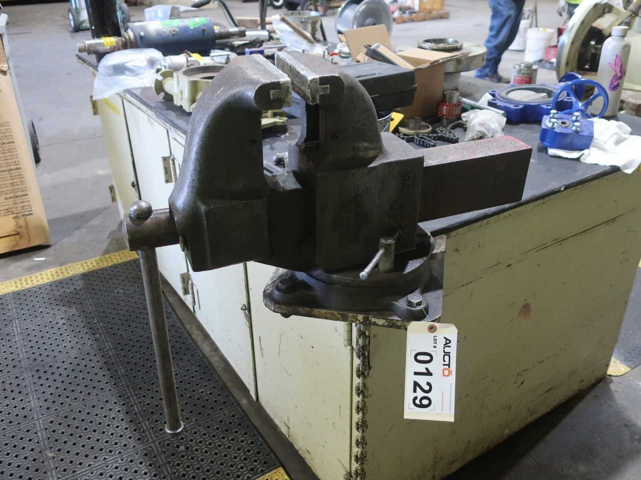 6" bench vise - HAND TOOLS