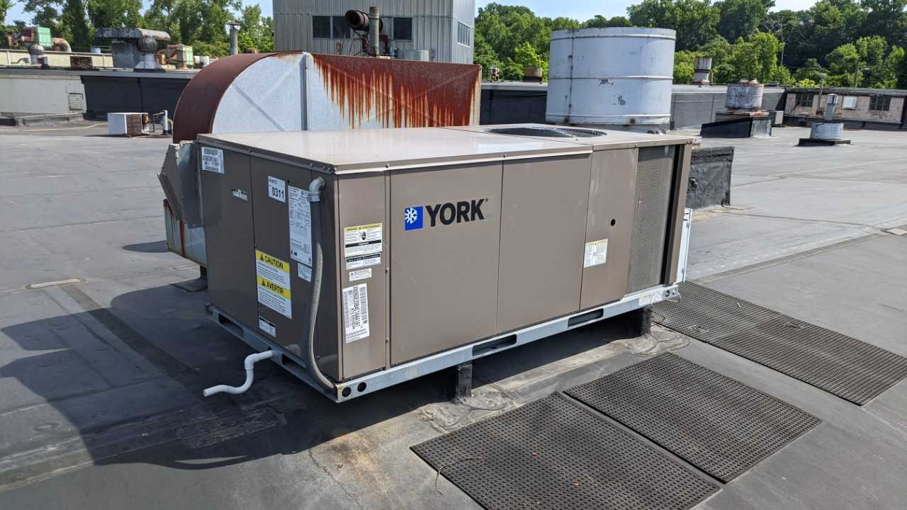 York model number XN060E20B4C1AAA1A1 central cooling air conditioner unit - AIR CONDITIONER York model number XN060E20B4C1AAA1A1 central cooling air conditioner unit - AIR CONDITIONER
