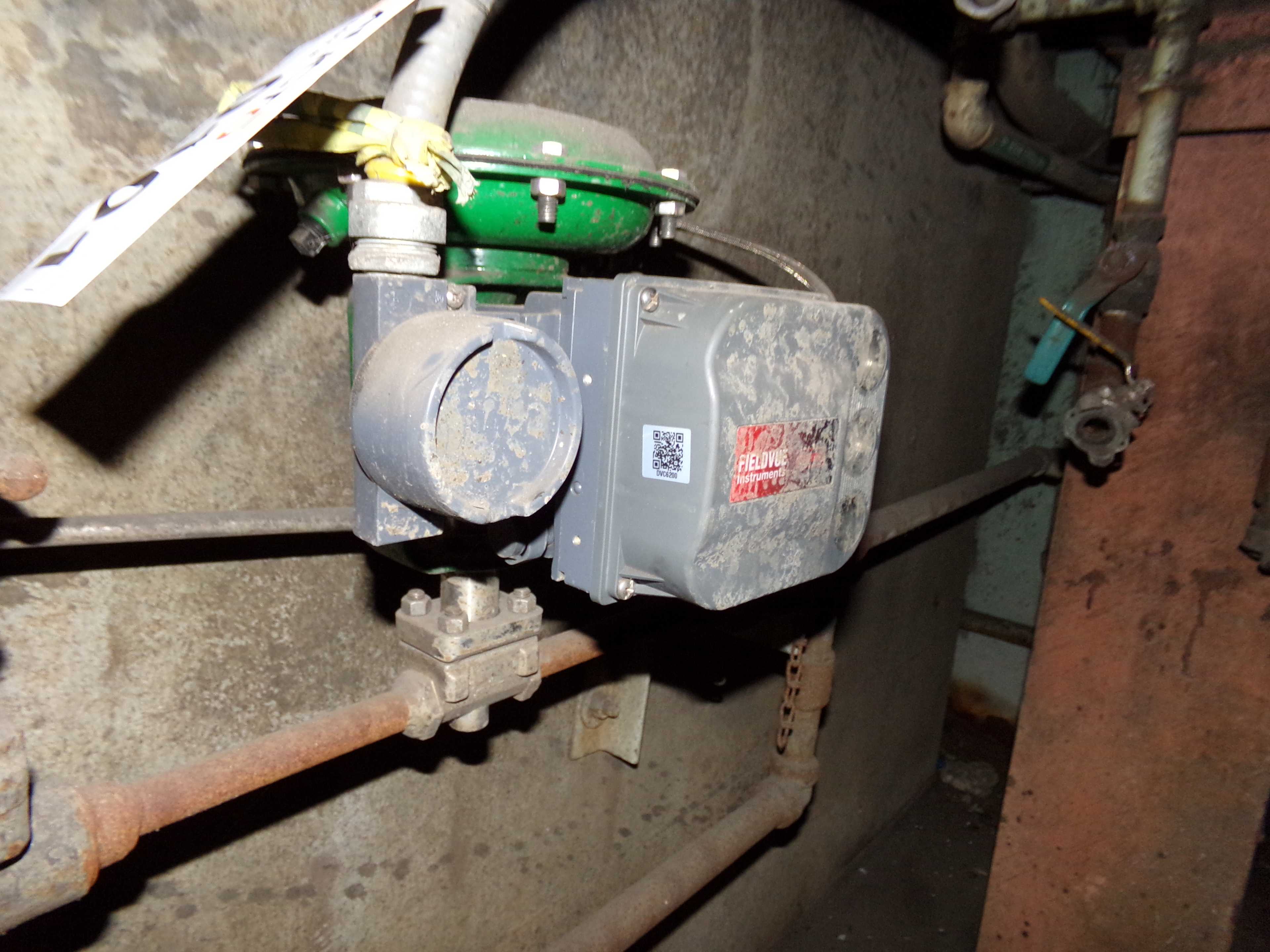 FISHER CONTROLS DVC6010 FIELDVUE POSITIONER - CONTROL VALVE