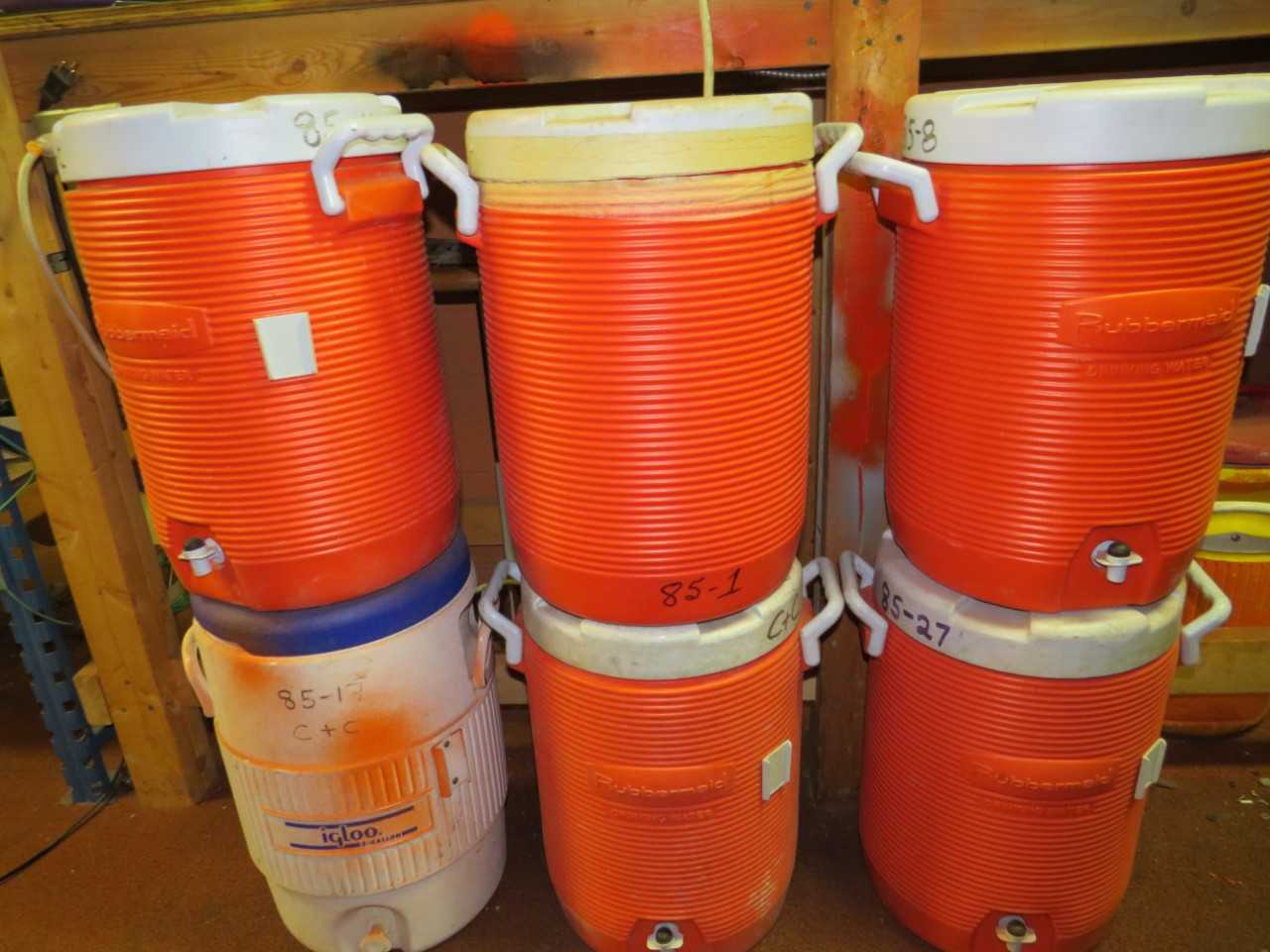 LOT OF 6 ASSORTED WATER COOLERS - MISCELLANEOUS