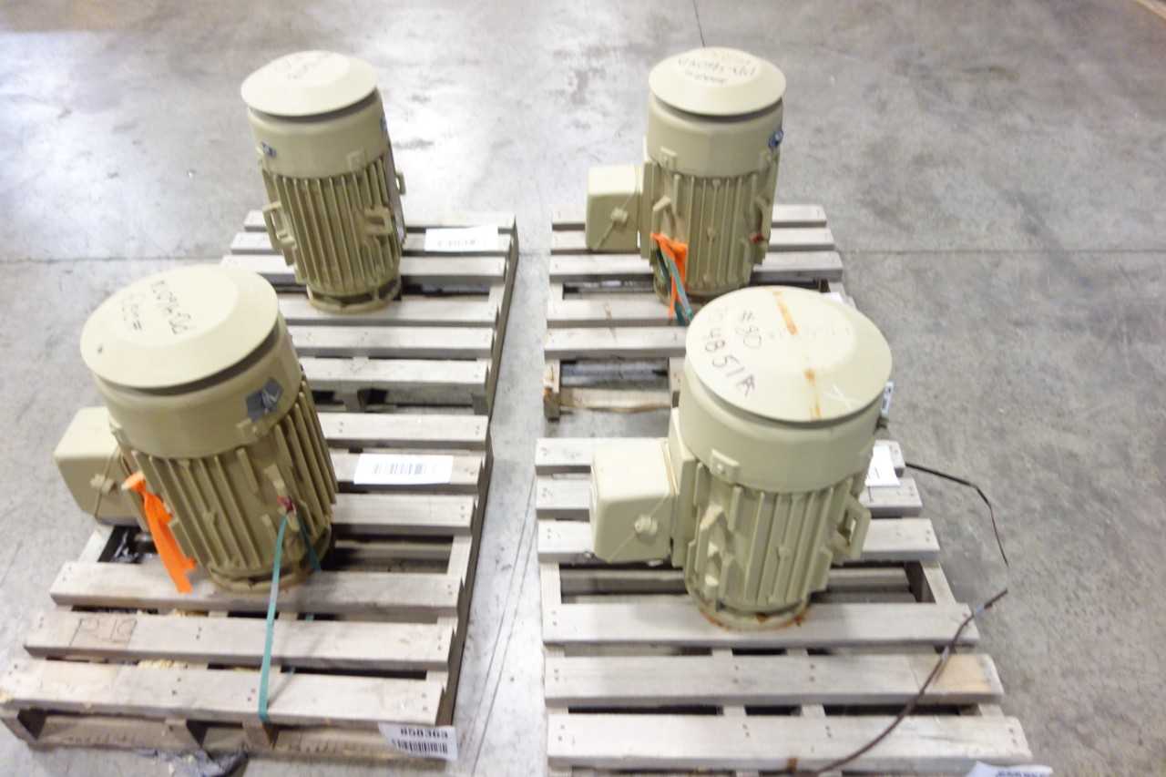 LOT OF 4 ASSORTED GENERAL ELECTRIC VERTICAL MOTORS - ELECTRIC MOTORS