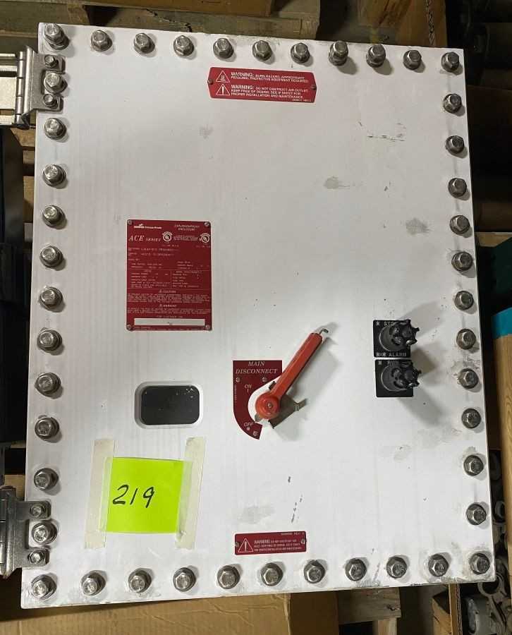 Lot of Crouse Hinds Enclosure - CONDUIT FITTING